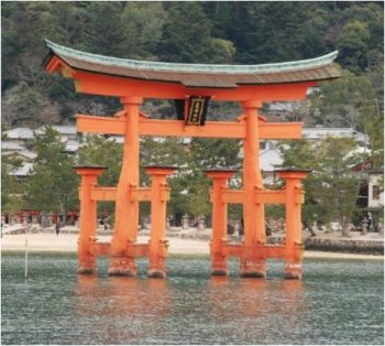 広島の厳島神社 大鳥居の歴史とおすすめの見どころは 管絃祭はいつ